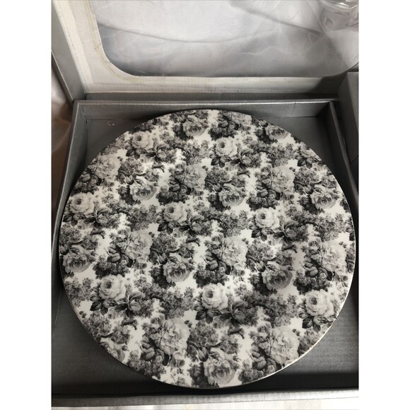 Formalities by Baum Bros Cake Plate & Server, White & Black Rose Print Gold Rim - Picture 2 of 9